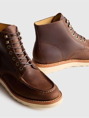 Quince NEW  Crafted Leather Moc Toe Size 11 Men’s Brown Cafe Boots